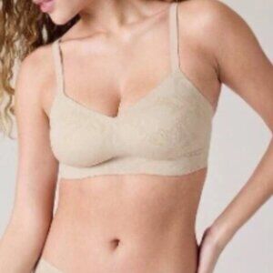 NEW Athleta Ritual Lace Adjustable Bra Light Support